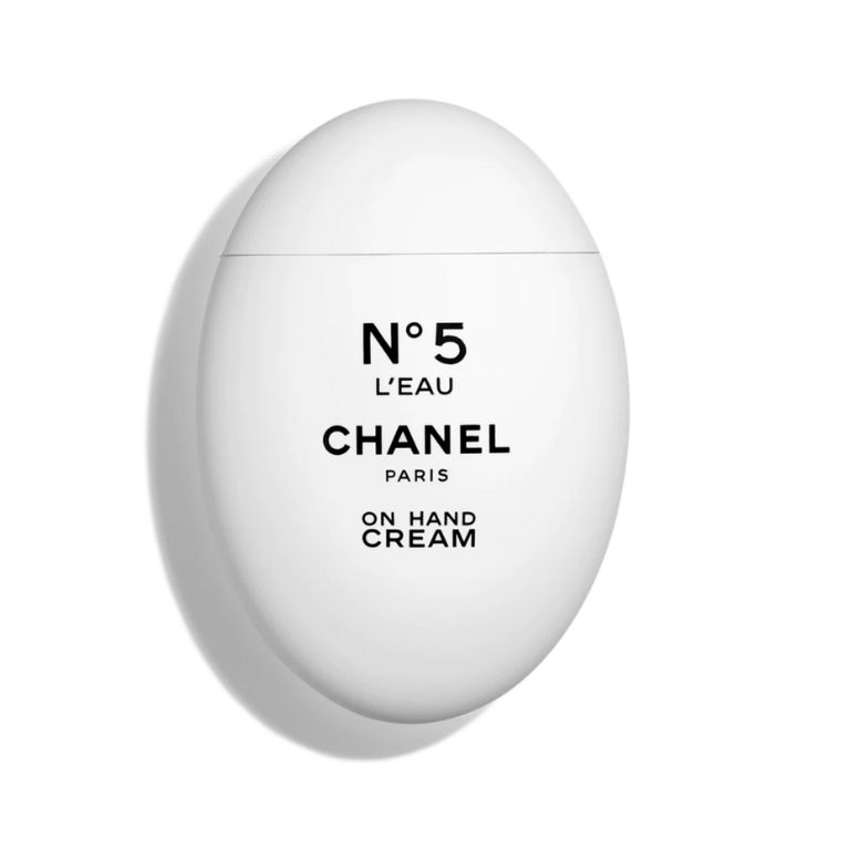 Gifts for new mums illustrated by